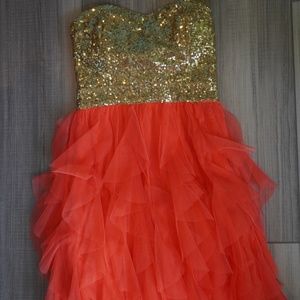 B. Darlin Juniors Gold/Coral Special Occassion Dress - Size 5/6